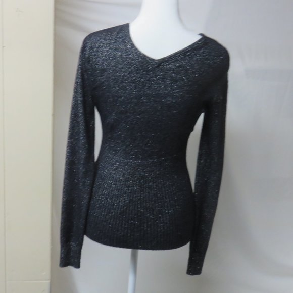 Long Sleeve Black Sequined V-Neck Sweater - Picture 4 of 7